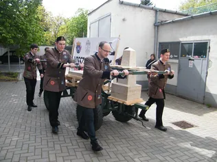 Bakonycsernyén jár már az obeliszk! borítóképe