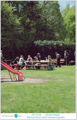 Játszótér felújítás 2021 / Fotók: Útirány.hu