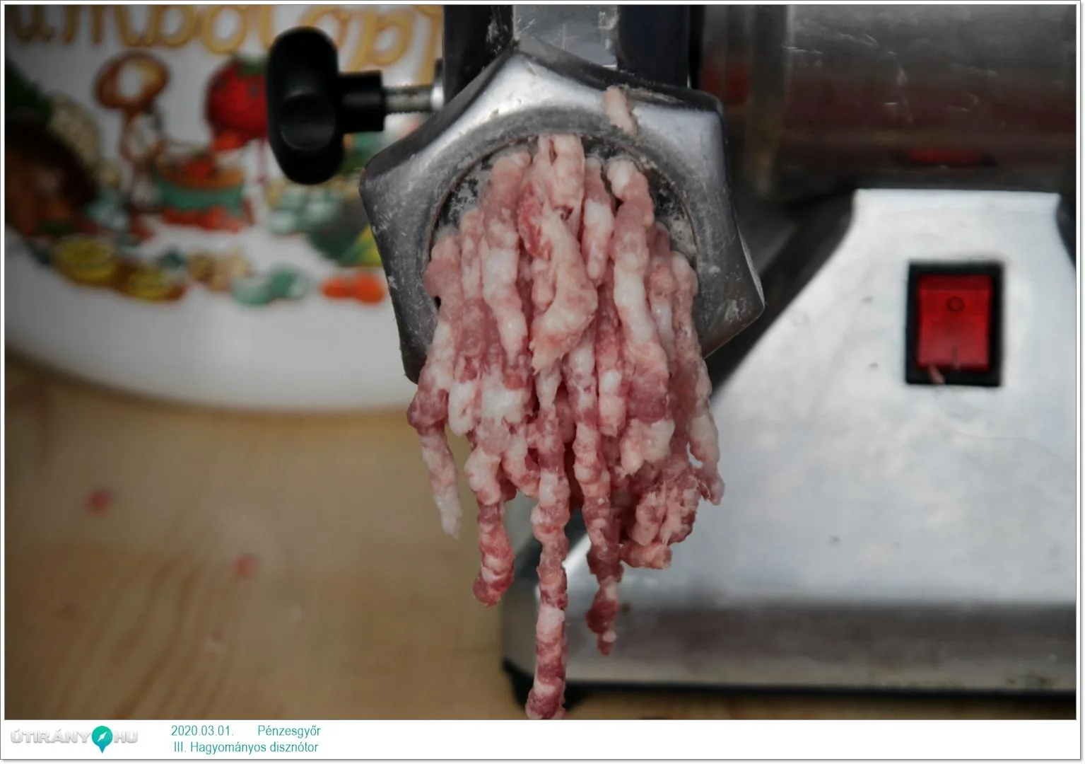 III. Hagyományos disznótor / Képek: Útirány.hu