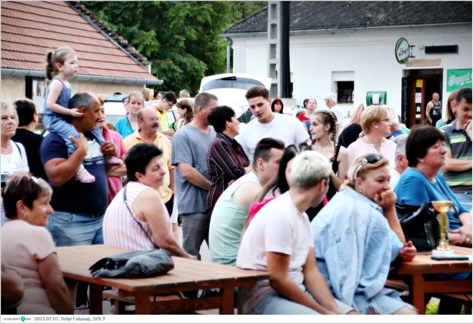 Fotók, Útirány.hu: