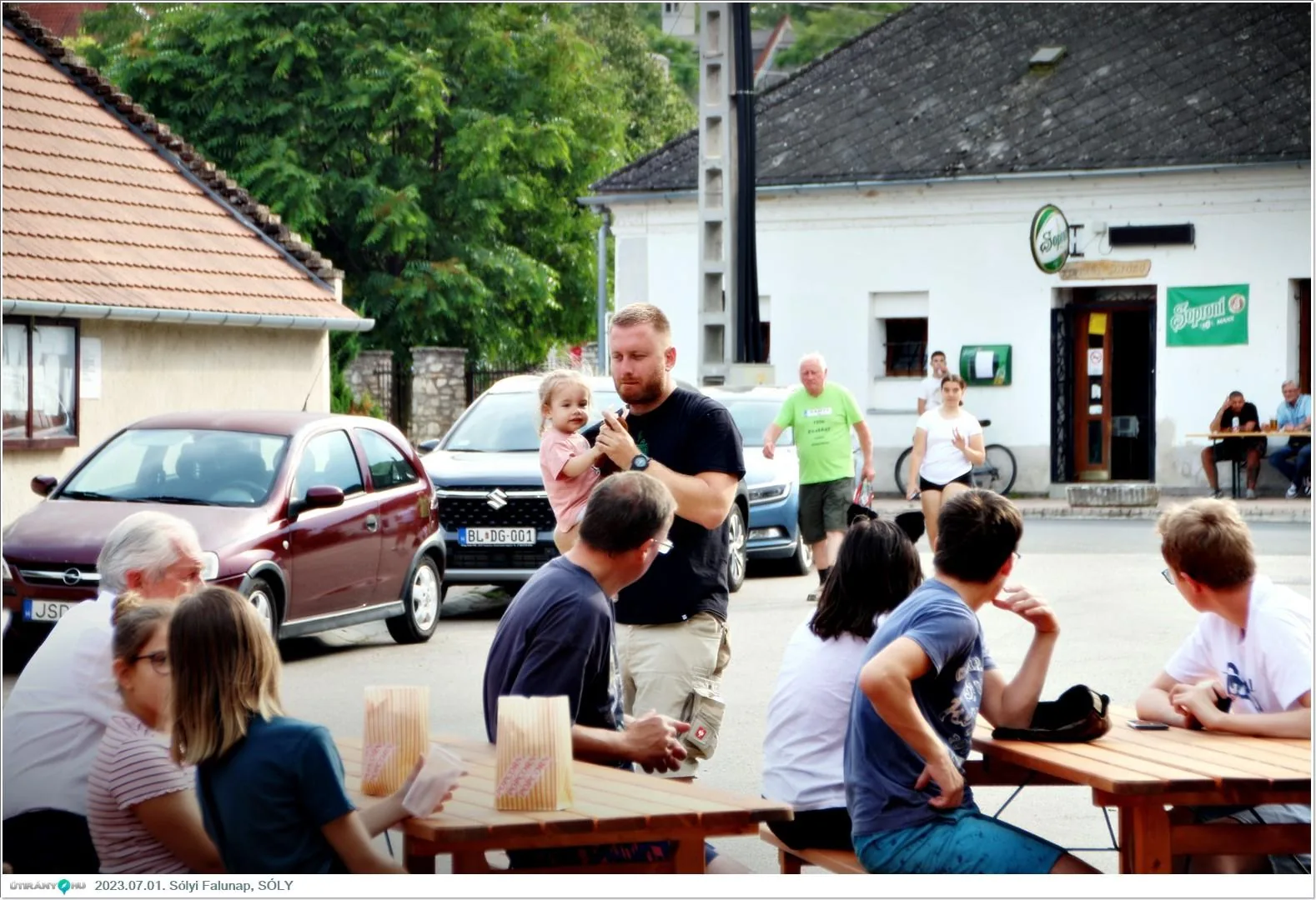 Fotók, Útirány.hu: