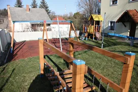 Játszótér borítóképe