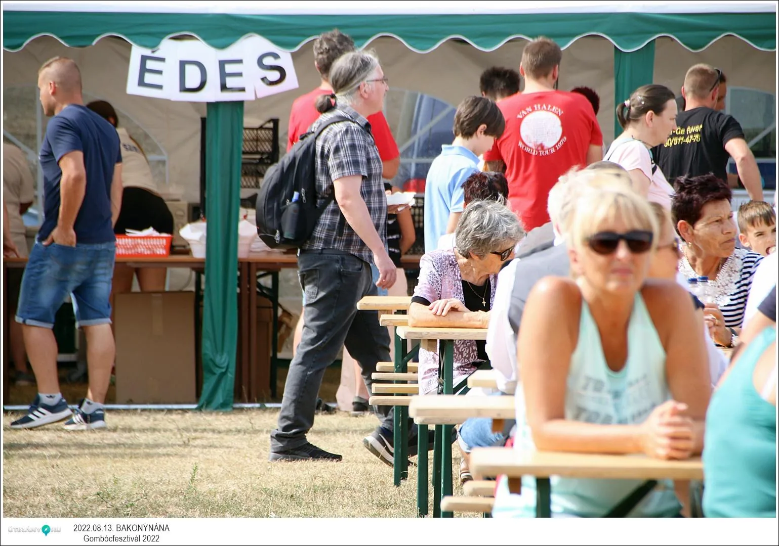 Fotók, Útirány.hu: