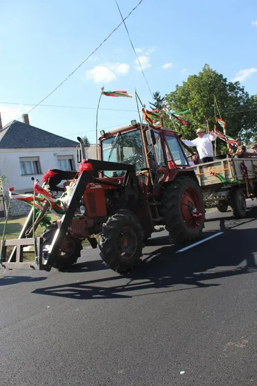 Szüreti felvonulás és utcabál