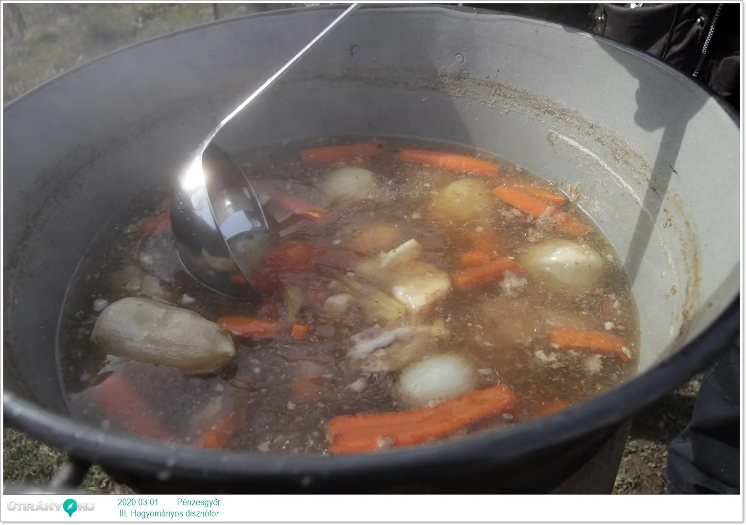 III. Hagyományos disznótor / Képek: Útirány.hu