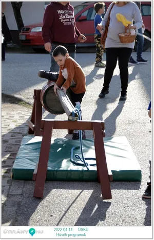 2022.04.14. csütörtöki nap Fotók: Útirány.hu