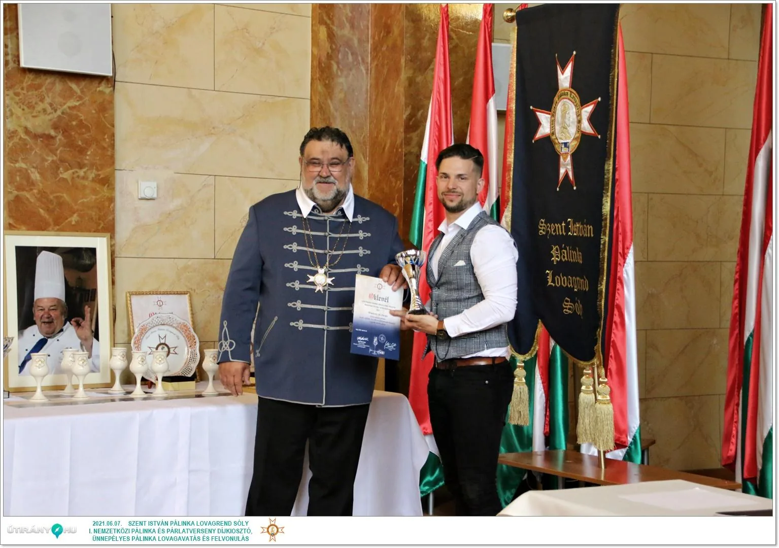 Díjkiosztó, szentelés, avatás, felvonulás