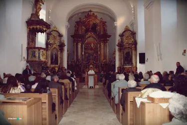 Megújulás utáni első Hálaadó Szentmise