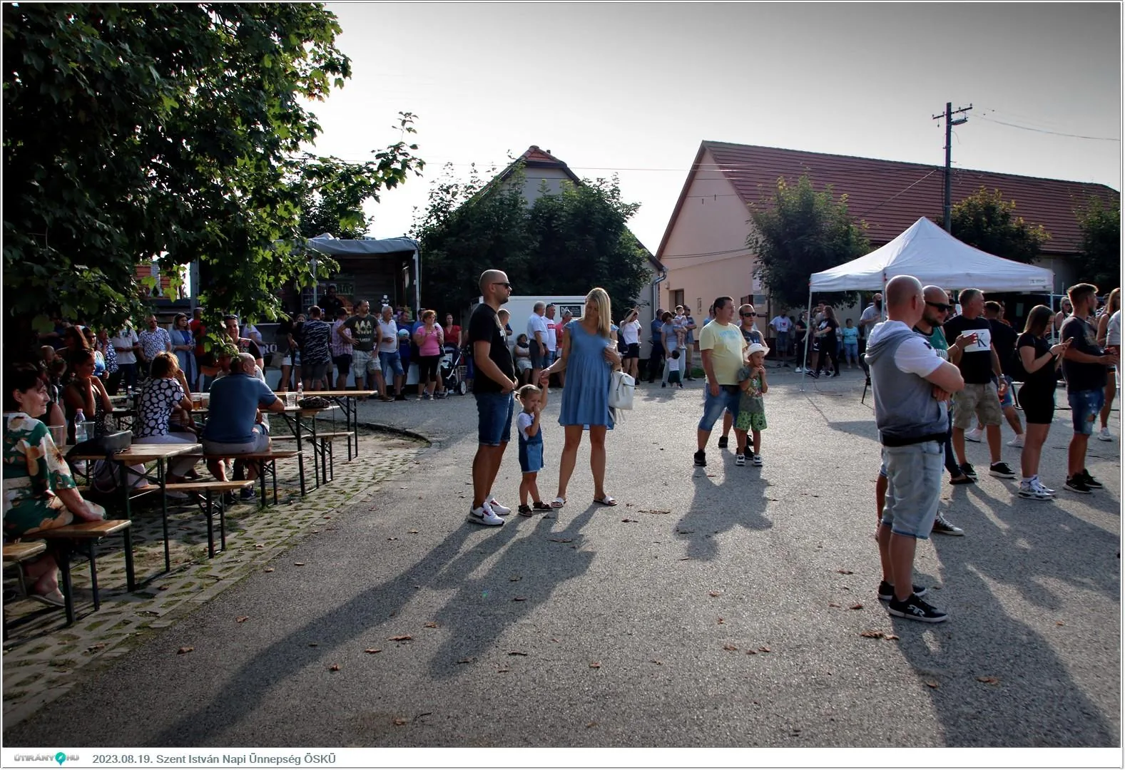 Fotók, Útirány.hu /délután, este /: