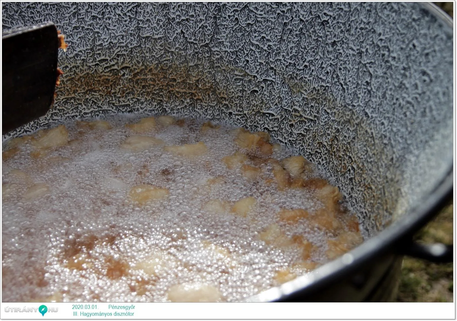 III. Hagyományos disznótor / Képek: Útirány.hu